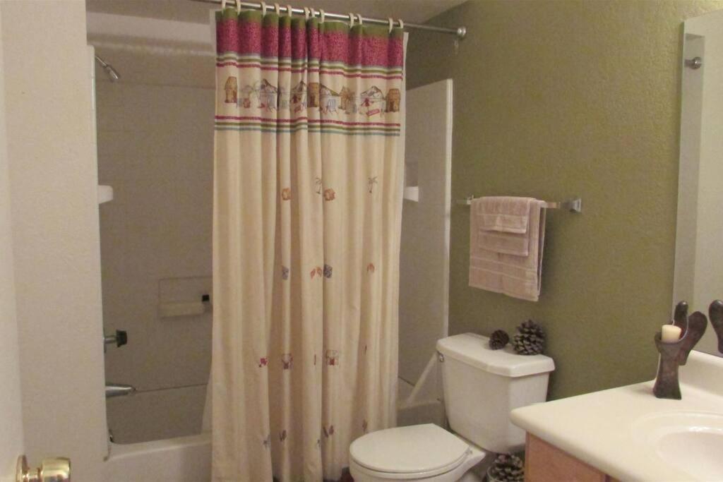 Condo With Heated Pool, Hot Tub, Near Walking Paths Glendale Kültér fotó